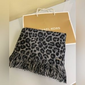MICHAEL KORS Leopard Print Oversize Scarf with Fringe